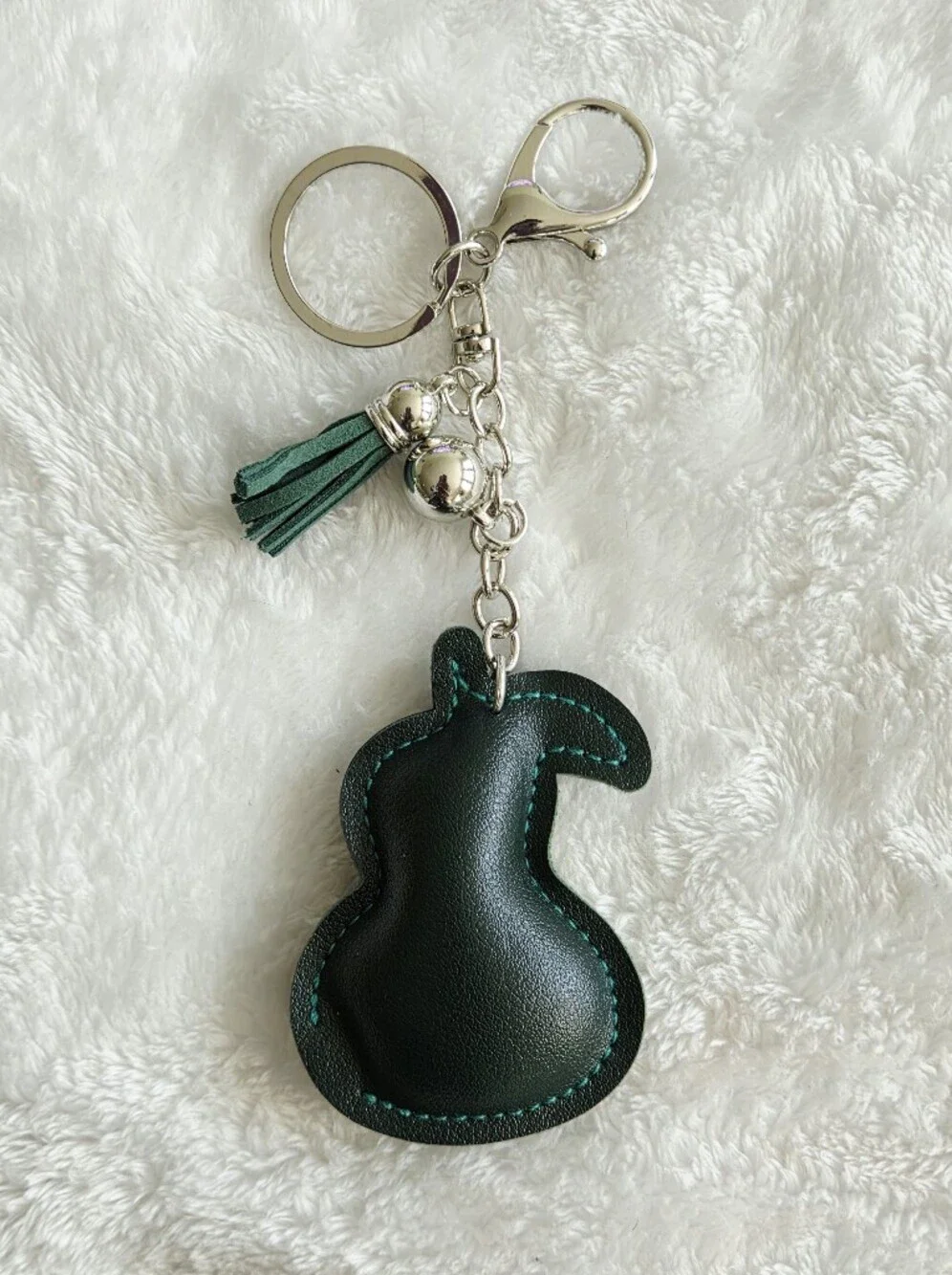 Cute Greene Avocado Keychain with Tassel Fruit Bag Chain